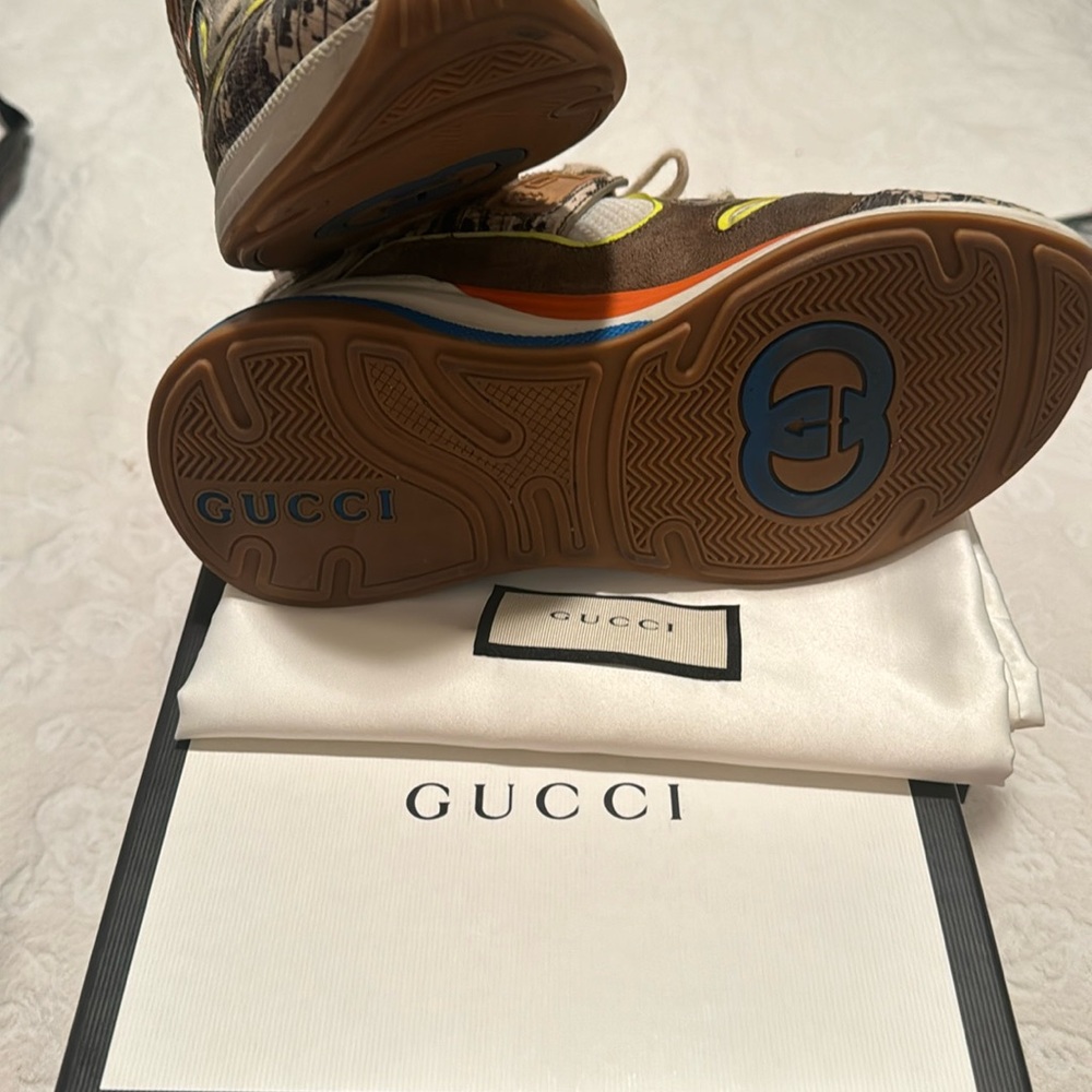 Gucci Shoes I bought in Outlets Toscana,Italy diferentes color green , yellow ,